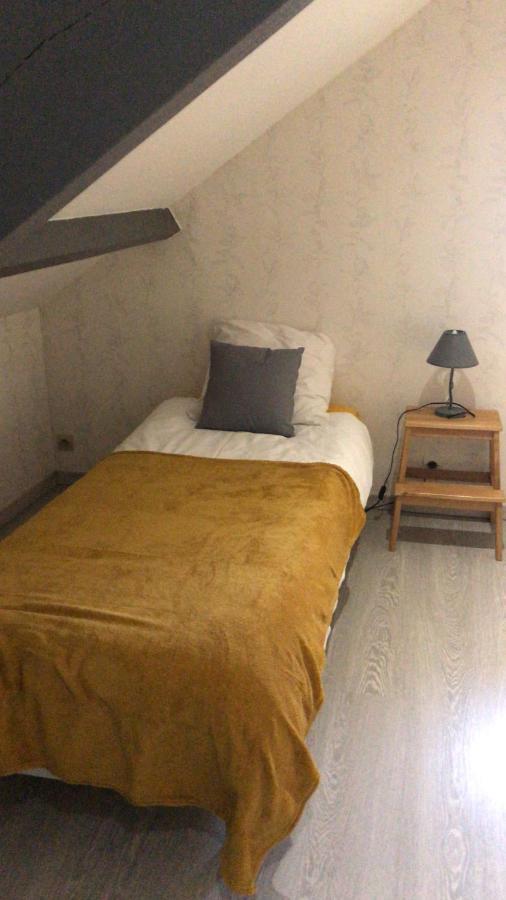 Bed and Breakfast La Marelle Avrille-les-Ponceaux Екстер'єр фото