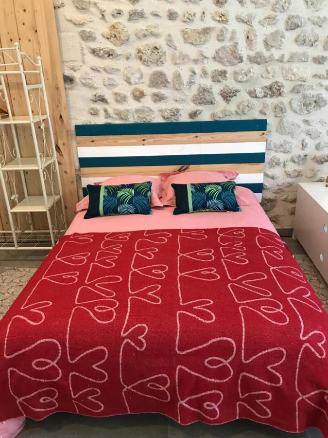 Bed and Breakfast La Marelle Avrille-les-Ponceaux Екстер'єр фото