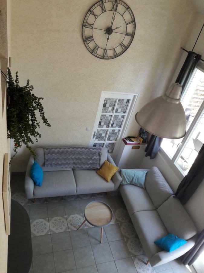 Bed and Breakfast La Marelle Avrille-les-Ponceaux Екстер'єр фото